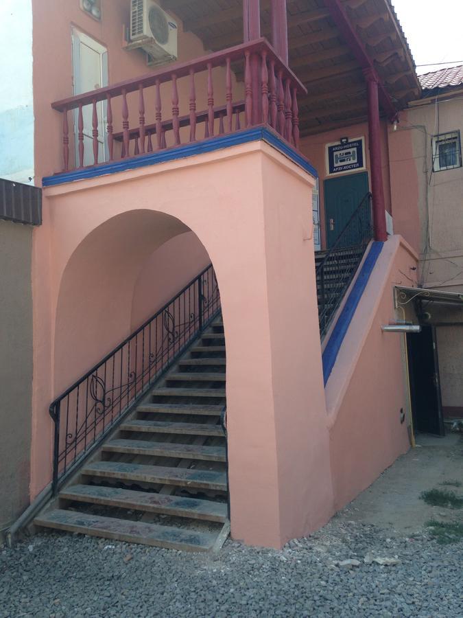 Hostel Arzy Atiraw Buitenkant foto